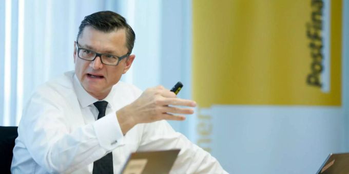 Postfinance-Chef Hansruedi Köng an der Medienkonferenz in Bern. hansruedi köng