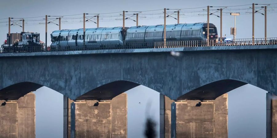 Zugunglück in Dänemark auf der Brücke Storebælt.