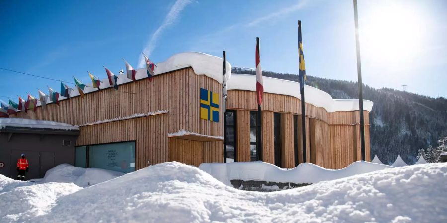 Blick auf das Kongresszentrum in Davos