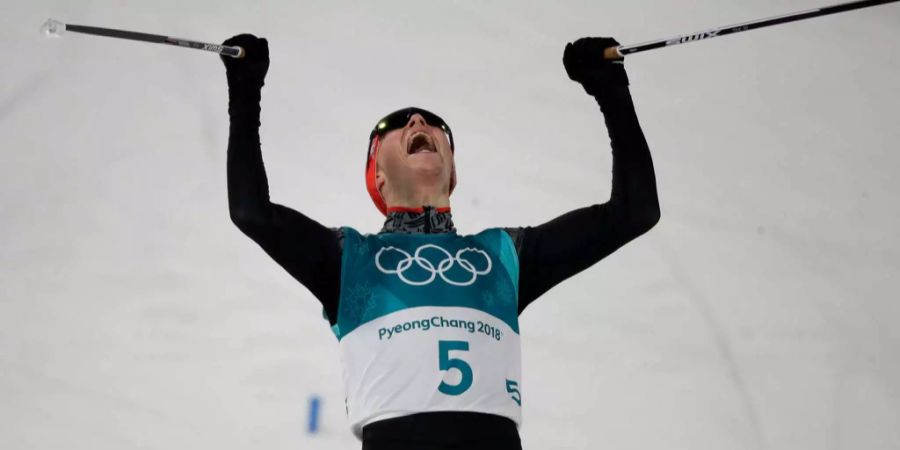 Doppelt nach Sotschi nach: Eric Frenzel (D) holt sich die Goldmedaille in der Nordischen Kombination.