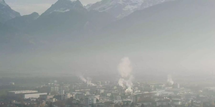 4000 Haushalte in Monthey VS sind in der Nacht auf Dienstag ohne Warmwasser und Heizung.