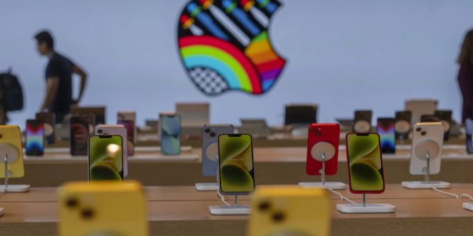 iPhone legt zu - Apple-Umsatz und -Gewinn sinken leicht