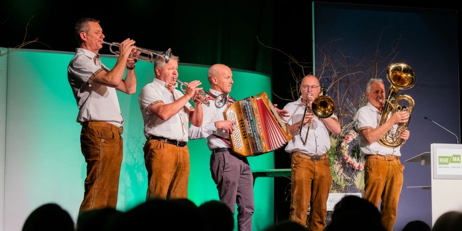 Für musikalische Unterhaltung sorgten «Die Nachtfalter».