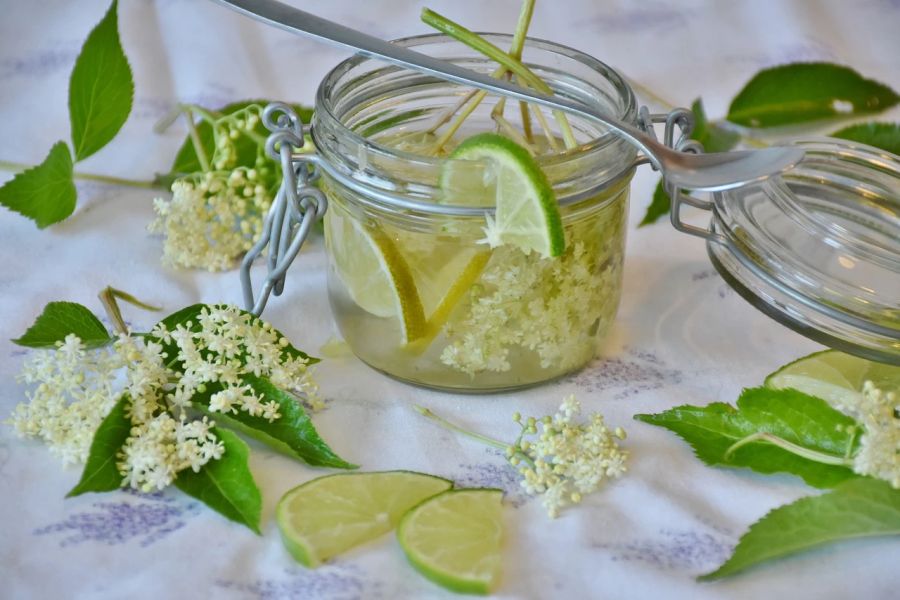 Blüten Holunder Saft Deko