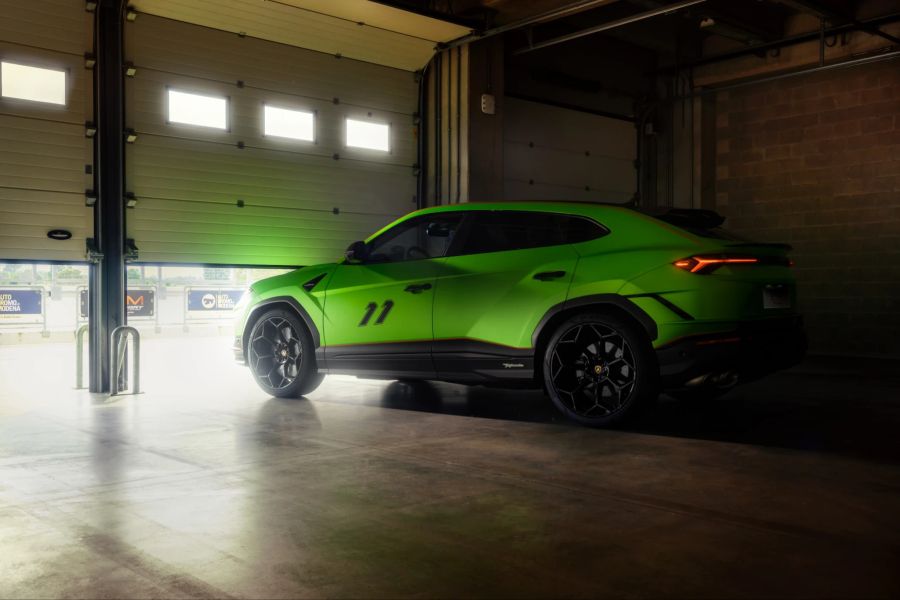 Lamborghini Urus Performante Essenza