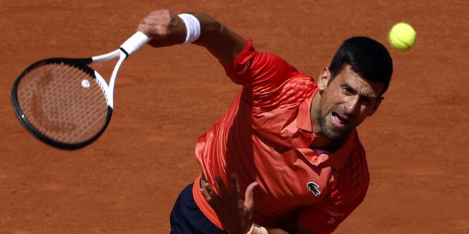 Novak Djokovic erntet für seine politische Botschaft an den French Open Kritik. Novak Djokovic