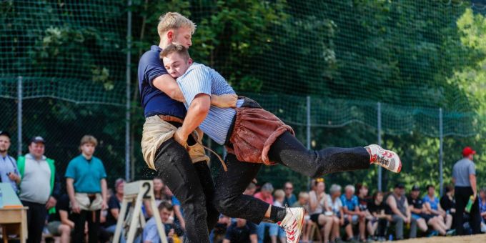 Der Entlebucher Schwingerverband war erfolgreich am Samstag, 15. Juli 2023, im Fankhaus. Buebe-, und Abendschwinget der Aktiven im Fankhaus.
