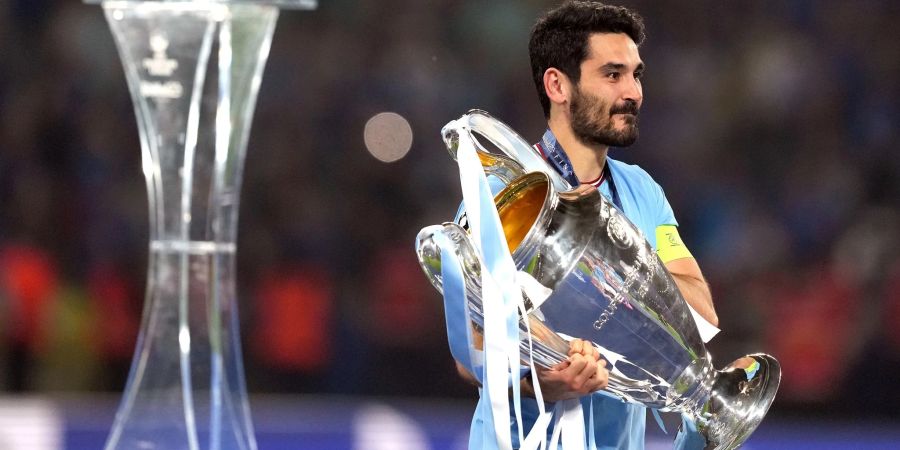 Fussballprofi Ilkay Gündogan nach dem Triple-Sieg mit Manchester City. Gündogan wurde zu Deutschlands Fussballer des Jahres gewählt.