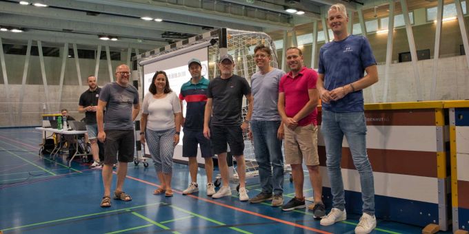 Unihockey Basel Regio wählte am Samstag, 17. Juni 2023, einen komplett neuen Vorstand. Der neue Vorstand des Unihockey Basel Regio.