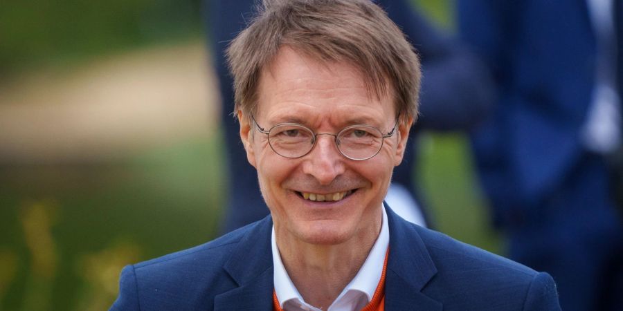 Gesundheitsminister Karl Lauterbach (SPD) hat früher gern Fleisch gegessen.