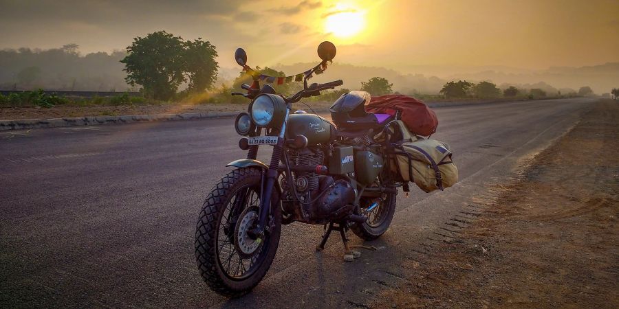 Motorrad Strasse Einsamkeit Sonnenuntergang Abenteuer