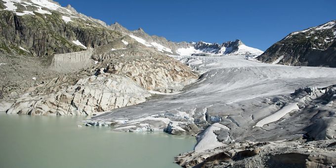 Am Ende des Rhonegletschers ist bereits ein neuer See entstanden. (Archivbild) Am Ende des Rhonegletschers ist bereits ein neuer See entstanden. (Archivbild)