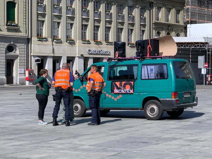 Die Polizei ist vor Ort.