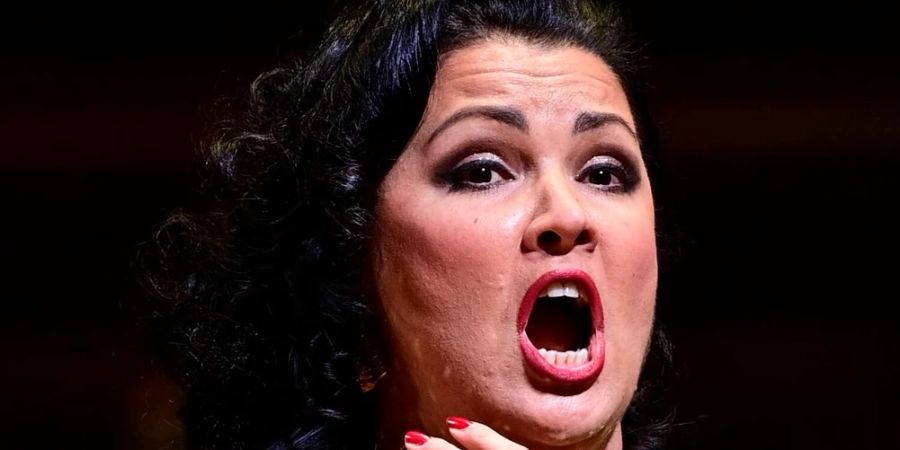 Anna Netrebko hat ihren umstrittenen Auftritt in Regensburg absolviert.