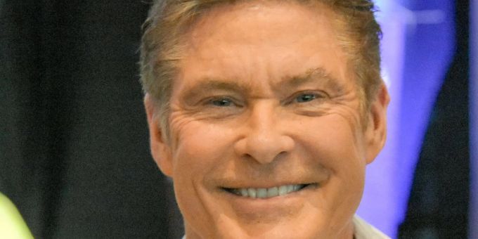 David Hasselhoff hat seinen 70. Geburtstag gefeiert. david hasselhoff