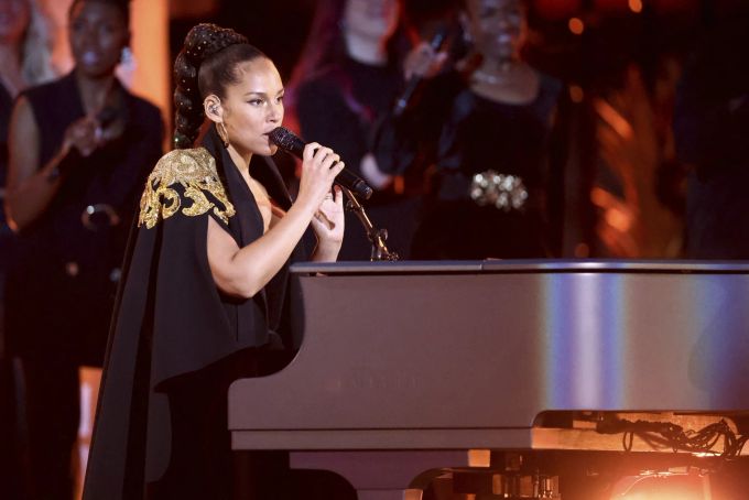 Sängerin Alicia Keys trat anlässlich des Thronjubiläums beim Buckingham Palace auf. Alicia Keys