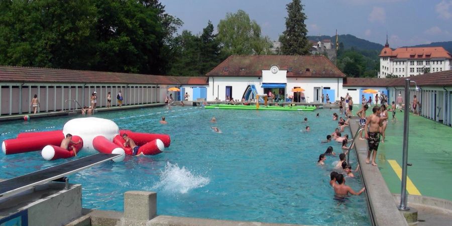 Schwimmbad Aarburg