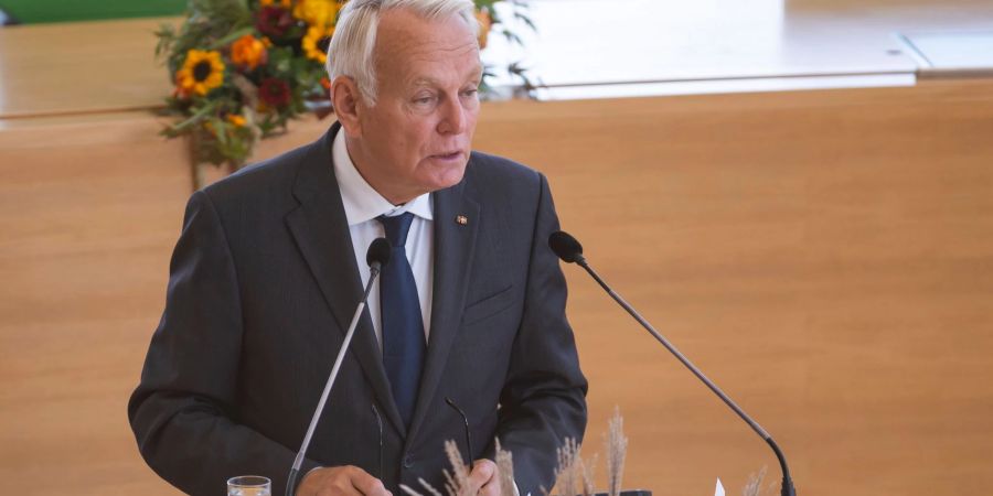 Warnt vor einem «Betriebsunfall» bei der Wahl am Sonntag: Frankreichs Ex-Premier Jean-Marc Ayrault.