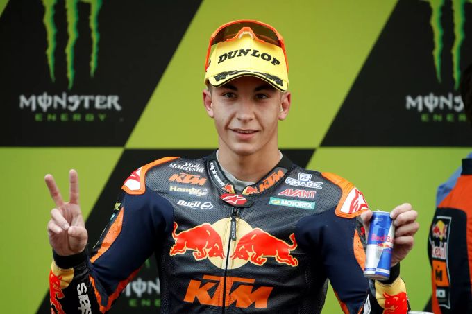 Raul Fernandez soll 2022 für Tech3-KTM in der MotoGP antreten. Raul Fernandez KTM MotoGP