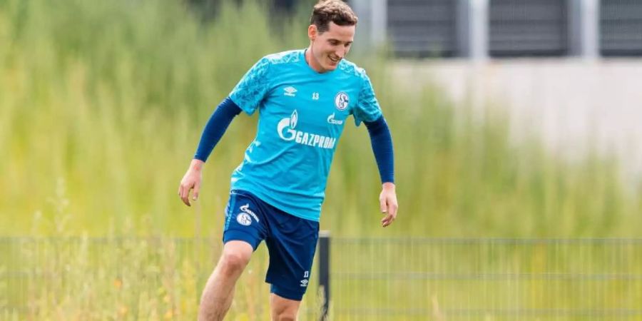 Hat seinen Vertrag mit Schalke aufgelöst: Sebastian Rudy. Foto: Guido Kirchner/dpa