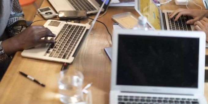 Ein Coworking-Space für (Symbolbild). Coworking-Space