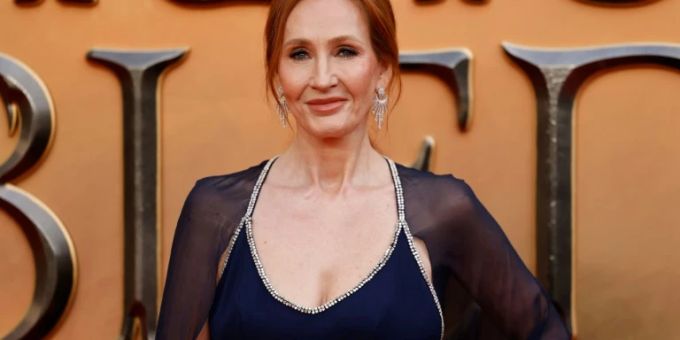 J.K. Rowling wurde nach Rushdie-Tweet bedroht J.K. Rowling wurde nach Rushdie-Tweet bedroht