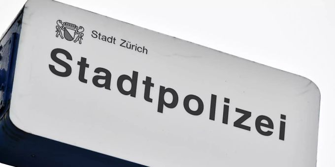 Im Zürcher Gemeinschaftszentrum Bachwiesen wurde ein Mord an einem Obdachlosen begangen. Die Stadtpolizei Zürich ermittelt. Mord an Obdachlosen