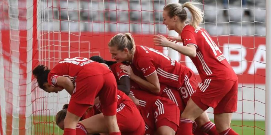 Der FC Bayern München steht im DFB-Pokal-Halbfinale. Foto: Angelika Warmuth/dpa