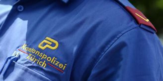 Knonau ZH - Motorradfahrer bei Verkehrsunfall schwer verletzt