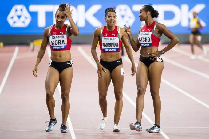 Für die Schweizer Sprinterinnen um Mujinga Kambundji (Mitte) gab es 2019 keine Kleidervorschriften in Katar. Leichtathletik
