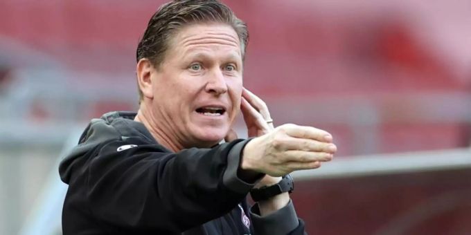 Will sich mit Köln auch beim grossen FC Bayern nicht verstecken: FC-Coach Markus Gisdol. Foto: Rolf Vennenbernd/dpa Will sich mit Köln auch beim grossen FC Bayern nicht verstecken: FC-Coach Markus Gisdol. Foto: Rolf Vennenbernd/dpa