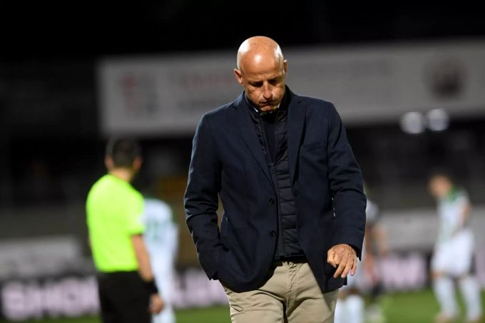 FCSG-Coach Peter Zeidler während der Partie gegen Lugano (0:2). Peter Zeidler