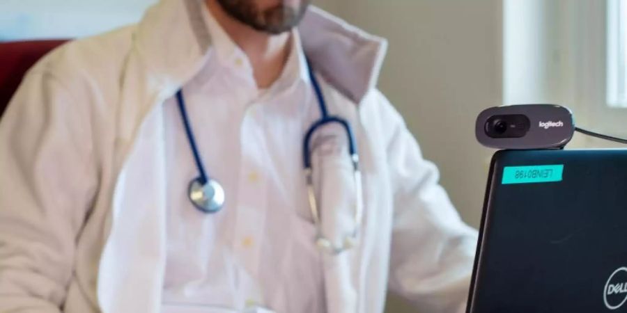 Ein neues Gesetz soll die Weichen für mehr Digitalisierung bei der Gesundheitsversorgung stellen. Foto: Monika Skolimowska/ZB/dpa