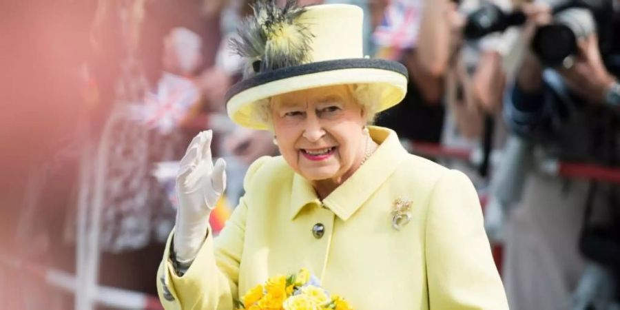 Die Queen wünscht Archie einen glücklichen Geburtstag. Foto: Gregor Fischer/dpa