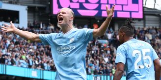 Trotz Unterzahl - Manchester City feiert 2:0-Heimsieg gegen Nottingham Trotz Unterzahl - Manchester City feiert 2:0-Heimsieg gegen Nottingham