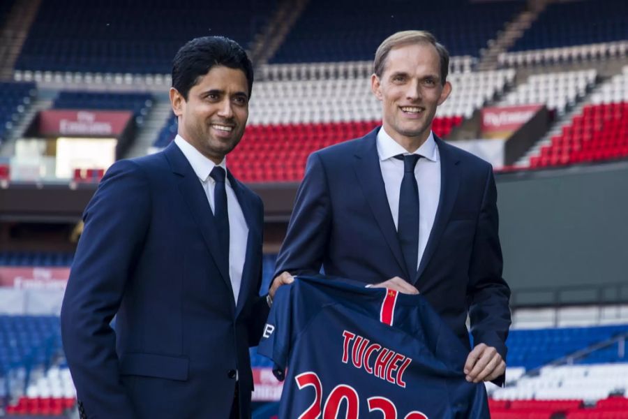 Im Juli 2018 unterschreibt der Coach bei Paris Saint-Germain.