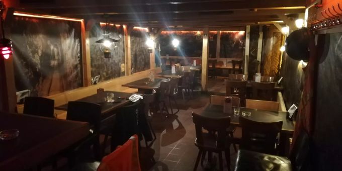 Pitsch Bar Einsiedeln - Traditionsbetrieb unter junger Leitung