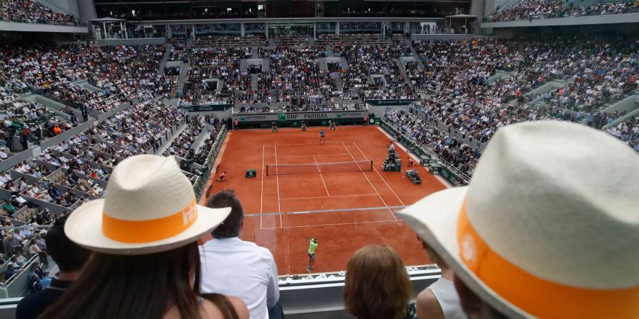 Die Franzosen sorgen mit der Verschiebung der French Open in der Tennis-Szene für rote Köpfe.