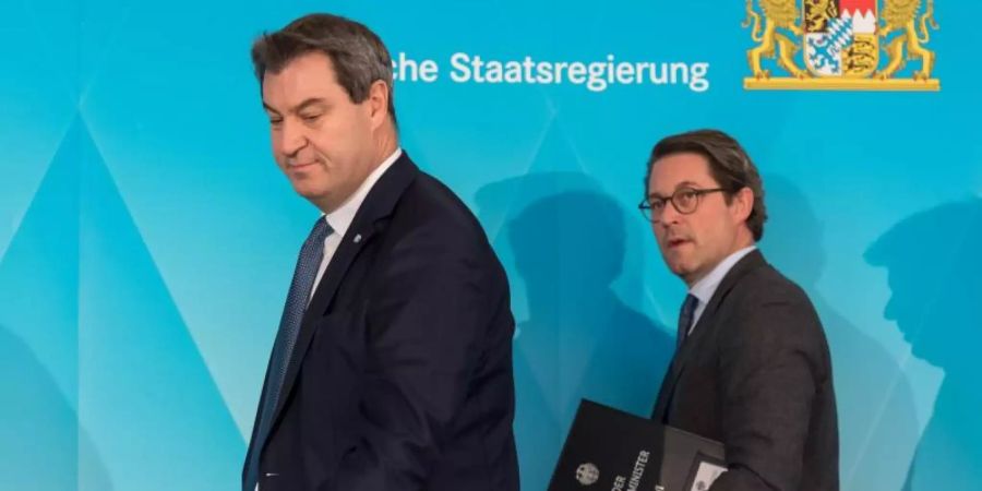Steht CSU-Chef Markus Söder (l) noch zu Bundesverkehrsminister Andreas Scheuer?. Foto: Peter Kneffel/dpa