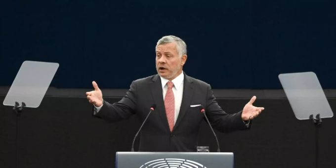 König Abdullah II. im Strassburger EU-Parlament König Abdullah II. im Strassburger EU-Parlament