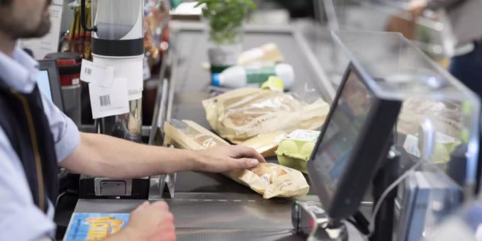 Die Arbeit im Detailhandel ist kein Schoggi-Job. Supermarkt