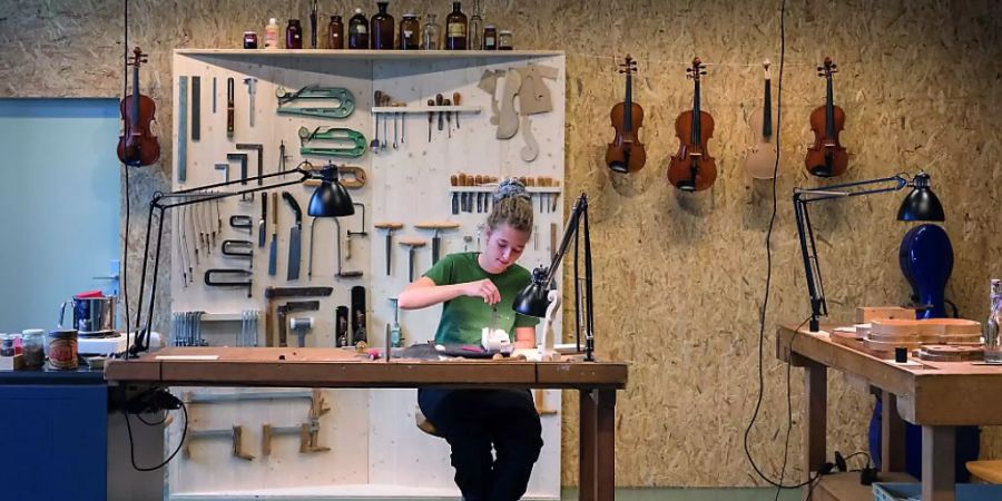 Die Ausstellung «Alpines Handwerk. Von Macherinnen und Machern» im Alpinen Museum der Schweiz in Bern dauert bis 25. Oktober 2020.