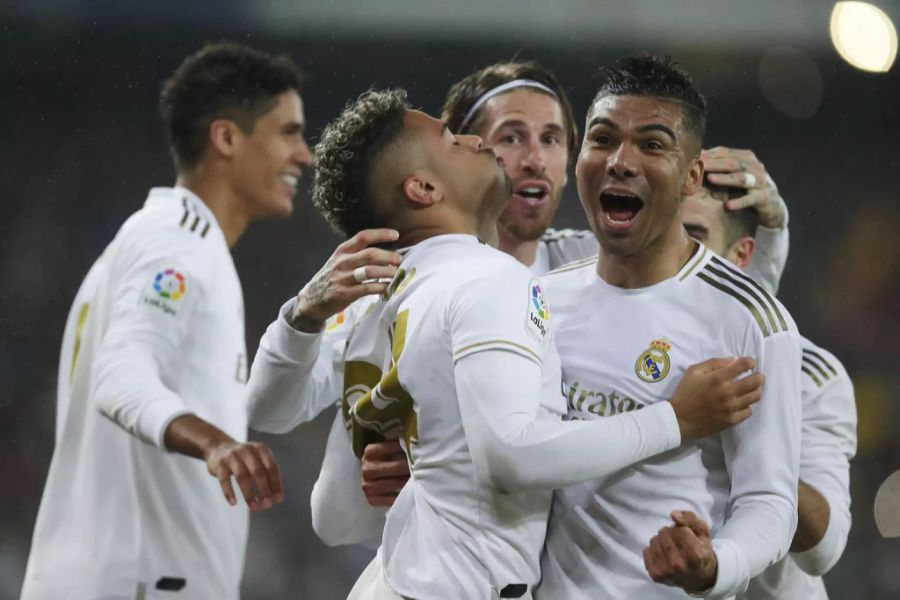 Konkurrent Real Madrid liegt mit zwei Punkten Rückstand auf den zweiten Tabellenplatz.