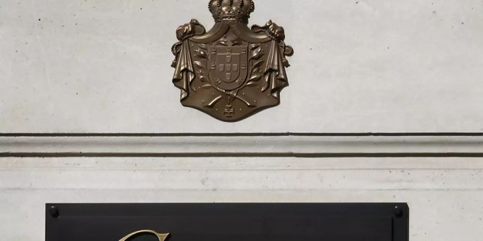Der Luxusgüterkonzern Richemont mit der Schmuckmarke Cartier hat im Weihnachtsquartal den Umsatz gesteigert. (Archiv) Der Luxusgüterkonzern Richemont mit der Schmuckmarke Cartier hat im Weihnachtsquartal den Umsatz gesteigert. (Archiv)