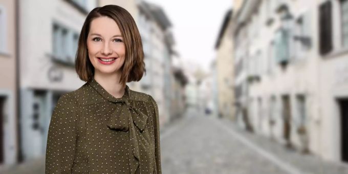 Soll die CVP das C aus dem Namen streichen? «Nein», findet die ehemalige Nationalratskandidatin Christina Bachmann-Roth. CVP Name Bachmann Roth