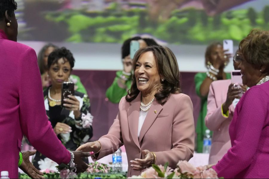 Deutlich höhere Chancen hätte allerdings US-Vizepräsidentin Kamala Harris.