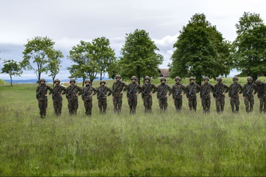 In den darauffolgenden Tagen suchten 22 Soldaten den Truppenarzt auf. (Symbolbild)
