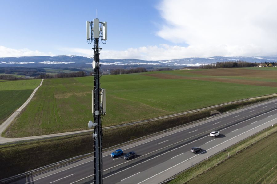 5G-Mast Antenne Einspruch Dorfbewohner