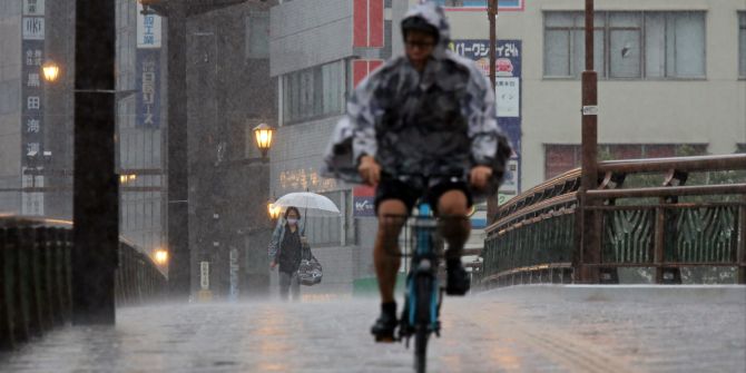 Heavy rain in southwestern Japan