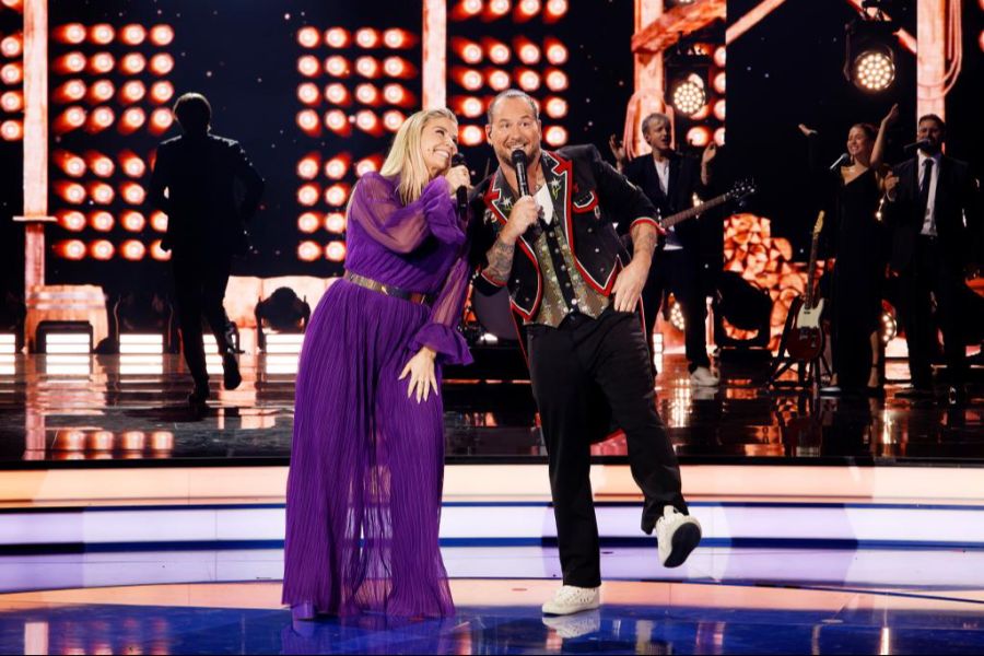 Die Schlagersängerin hat den Berner Oberländer offenbar schon mehrmals eingeladen.